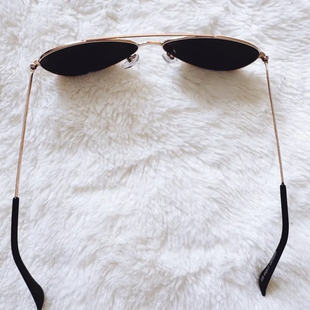 Carl Black w/ Gold Rims Aviator Sunglasses